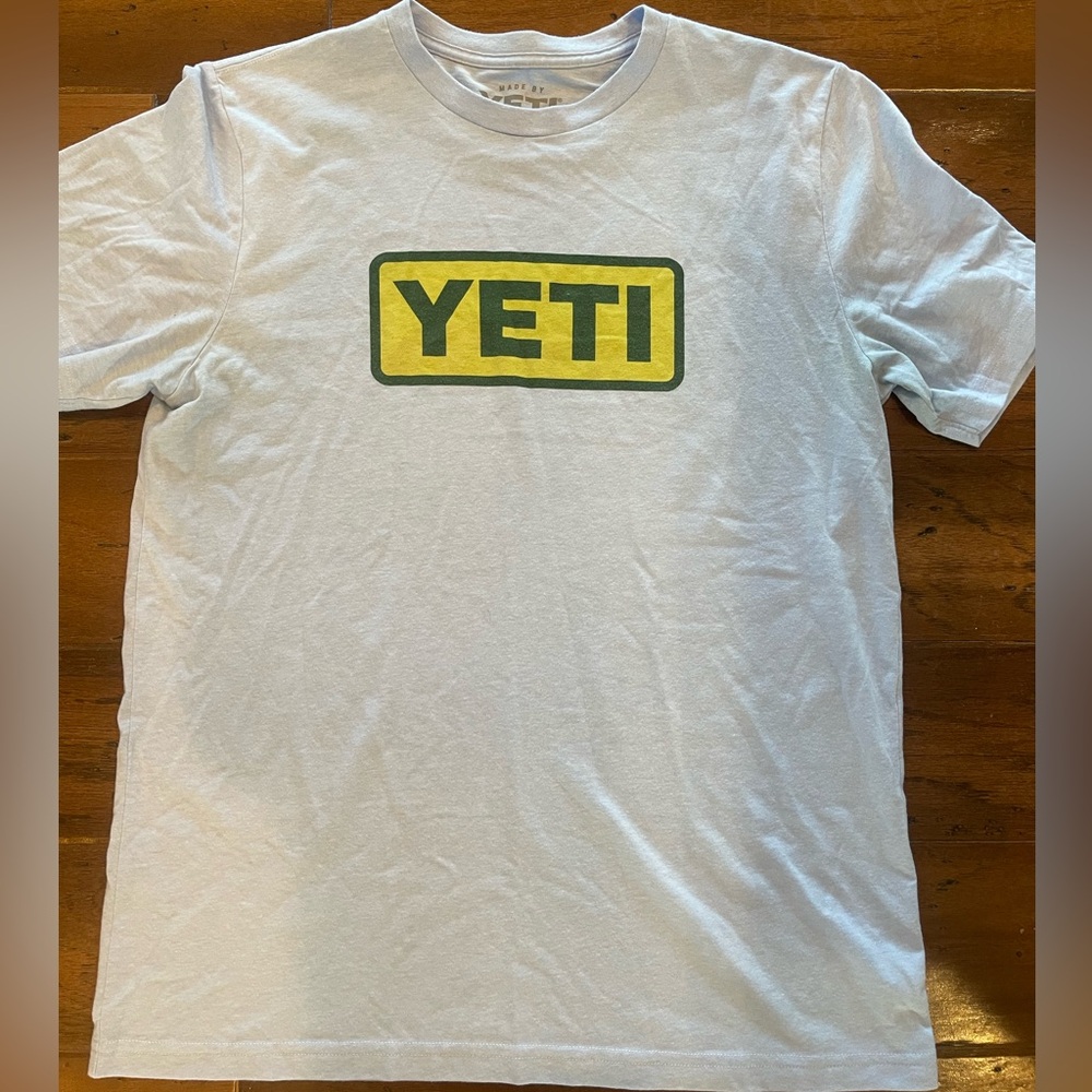 Yeti T-Shirt Light Blue Medium